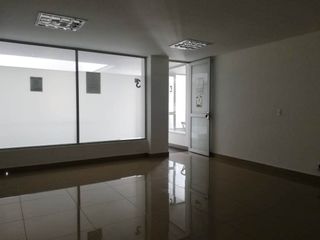 Foto 3 de Consultorio en arriendo en Los Alpes