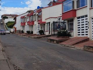 Foto 2 de VENDO CASA BARRIO LOS LAURELES - TUNJA