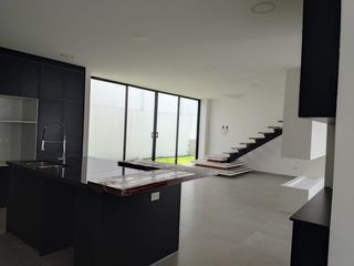 Casa en venta Sector Rancho San Francisco Cumbayá Tanda - Casas Venta Sin Adosar Quito Ecuador
