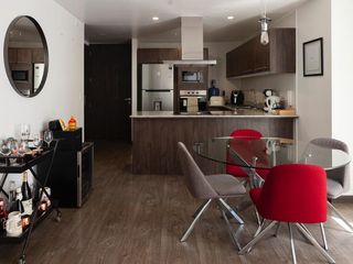 EN VENTA ELEGANTE DEPARTAMENTO CON BUENA ILUMINACION. SECTOR BELLAVISTA