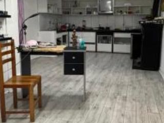 Foto 11 de VENTA DE AMPLIO DEPARTAMENTO EN TERCER PISO EN EL CENTRO DE CHICLAYO