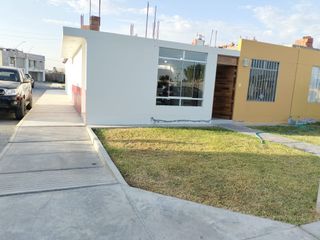 Se Vende Casa En Urb Los Huarangos