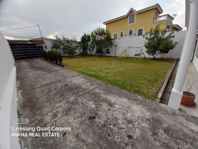 CASA INDEPENDIENTE EN ALQUILER - PLAYA CHICA