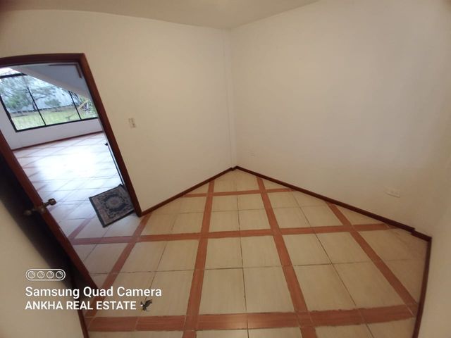 CASA INDEPENDIENTE EN ALQUILER - PLAYA CHICA