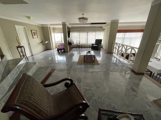 Foto 2 de En Venta Departamento en Urb.Cumbres de Los Ceibos en Via La Costa