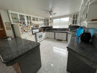 Foto 6 de En Venta Departamento en Urb.Cumbres de Los Ceibos en Via La Costa