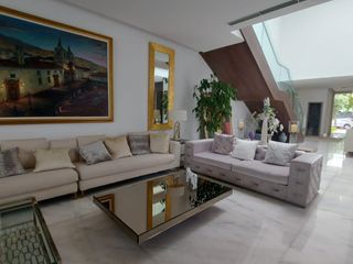 Foto 2 de Isla Mocoli, Rento Hermosa Casa de Estreno con Piscina y Vista Al Rio