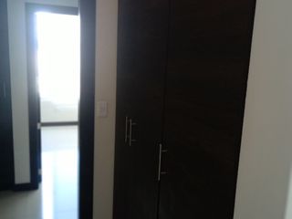 Venta Departamento amplio, sector av Brasil