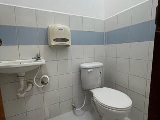 Foto 3 de rento oficinas toda una planta, en avenida Quito y Cuenca