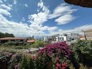 HERMOSA CASA MEDITERRÁNEA DE VENTA/ARRIENDO EN PLENO CUMBAYÁ!!  LA COMARCA!!