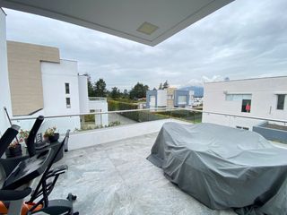 Foto 15 de Casa de venta en Puembo.  Urbanización a 4 minutos de la Ruta Viva