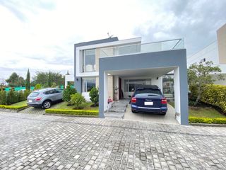Foto 9 de Casa de venta en Puembo.  Urbanización a 4 minutos de la Ruta Viva