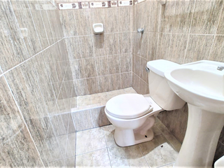 Foto 10 de OPORTUNIDAD: SE  ALQUILA LOCAL COMERCIAL PRIMER PISO