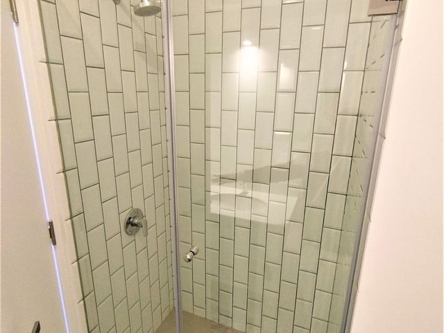 ALQUILO FLAT ESTRENO 110 m2 - SAN ISIDRO - 02 DORMITORIOS