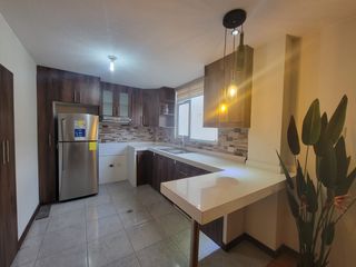 Foto 5 de HERMOSA CASA EN EL CONJUNTO LISBOA