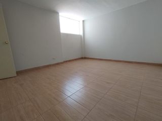 VENDO DEPARTAMENTO REMODELADO DE UN DORMITORIO, BALCONCILLO, LA VICTORIA, LIMA. Alt. de Canadá con Vía Expresa