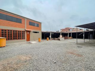 Amplio terreno para construcción/almacén/industrial frente a 2 universidades en Chorrillos