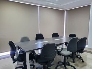 Foto 13 de Oficina de venta en el Edificio River Plaza, ave León Febres Cordero.