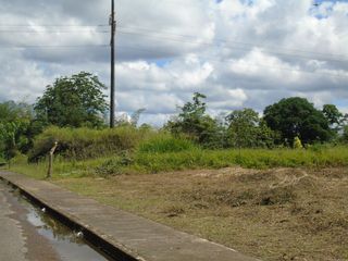 Foto 8 de Vendo lote ESQUINERO en la urbanización IROTAMA, avenida Chone, kilómetro 8 1/2