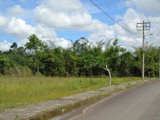 Foto 7 de Vendo lote ESQUINERO en la urbanización IROTAMA, avenida Chone, kilómetro 8 1/2