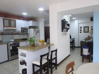 En venta departamento de 3 dormitorios en Colinas de Los Ceibos