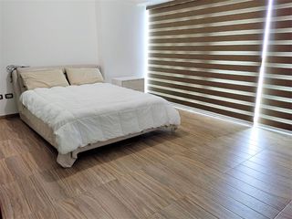 Foto 14 de Departamento de venta en Puerto Santa Ana, frente al Río, 2 parqueos.