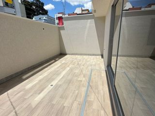 Foto 6 de PONCEANO ALTO, LINDA SUITE POR ESTRENAR, 60 M2, PATIO 25 M2,, 1 GARAJE