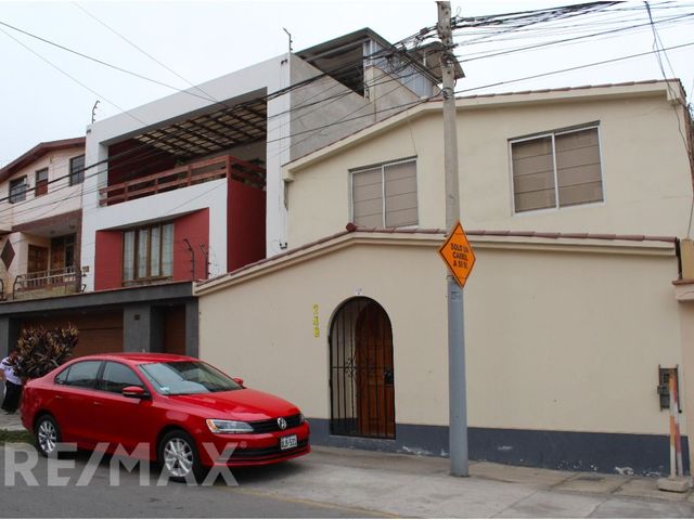 Casas en Venta en San Miguel, desde S/.729,300 hasta S/.1,093,950 |  PROPERATI