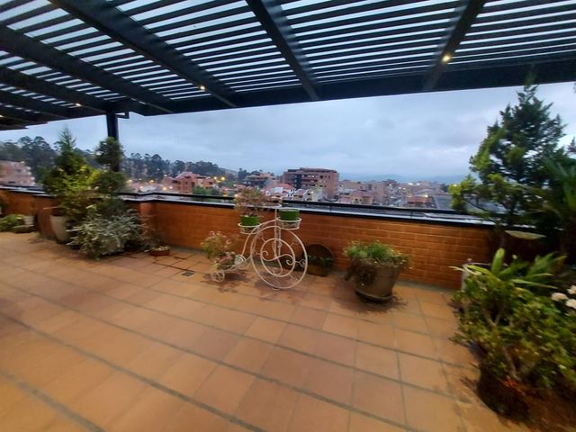 Penthouse espectacular de venta en Cuenca en Puertas del sol con terraza amplia y una vista espectacular a la ciudad a a turi