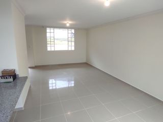 ✅VENDO CASA 2 PISOS CON TERRAZA APLICA CRÉDITO VIP. (MONSERRAT DE CONOCOTO)