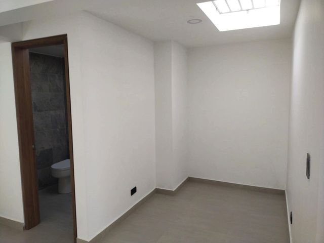RENTO CASA COMERCIAL CHICO. USO MULTIPLE: 370 m2