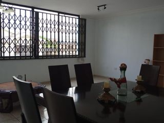 Foto 5 de Vendo departamento en Cdla. Kennedy nueva