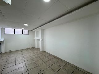 Foto 8 de Local comercial de alquiler en el centro de Loja