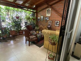 VENDO CASA VALLE DEL LILI, Conjunto residencial.  Cali Calle del Cauca