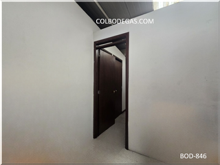 Foto 2 de ALQUILER DE BODEGA 220 MTS2, deal para tu empresa, con espacio más que suficiente para almacenamiento y operaciones eficientes.