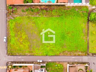 Foto 2 de Terrenos en Venta en Esteban Quirola: Descubre la libertad de construir tu hogar perfecto en Machala