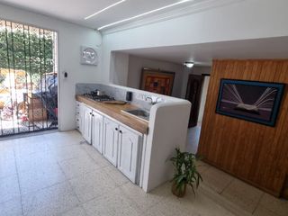 Habitación Semiamoblada en Alquiler Los Ceibos, Ideal Estudiantes, Incluye Servicios