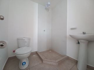 Foto 11 de Venta Departamento en Calderon