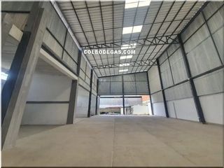 Foto 2 de ALQUILER DE BODEGA DE 1400 MTS2, AMPLIAS ZONAS DE ESTACIONAMIENTO IDEAL PARA TU EXITO EMPRESARIAL.