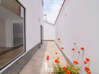 Espectacular y Moderna Casa de Estreno en La Molina