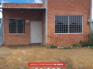 Foto 1 de VENTA CASA DE OPORTUNIDAD CON ESCRITURAS AL DÍA