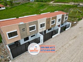 Amplia casa VIP independiente de venta, Sector Río Amarillo C1064