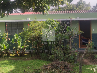 Foto 2 de VENTA - AMPLIA CASA DE VENTA EN EL SECTOR  NORTE A 3 MINUTOS DEL CENTO DE LA CIUDAD  DE GUARANDA /23URB017