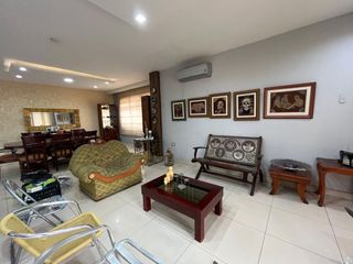 Foto 2 de casa de venta en manta zona norte