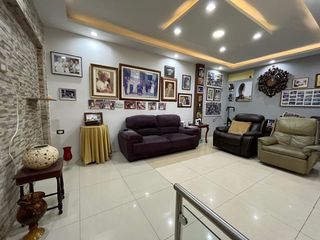 Foto 1 de casa de venta en manta zona norte