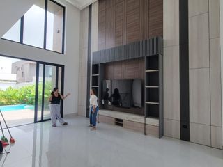 Foto 4 de En venta lujosa y moderna casa en Proyecto, Isla Mocolí, Samborondón