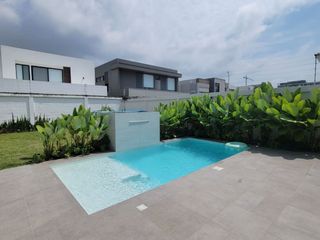 Foto 11 de En venta lujosa y moderna casa en Proyecto, Isla Mocolí, Samborondón