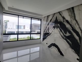Foto 21 de En venta lujosa y moderna casa en Proyecto, Isla Mocolí, Samborondón