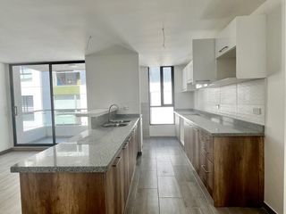 Foto 4 de DEPARTAMENTO EN VENTA- SECTOR PONCEANO, CERCA AL SUPERMAXI