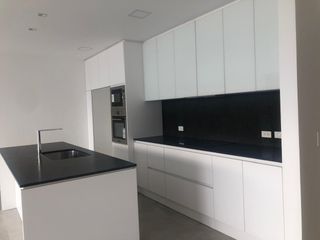 Foto 5 de ALQUILER DEPARTAMENTO CUMBAYA 2 DORMITORIOS